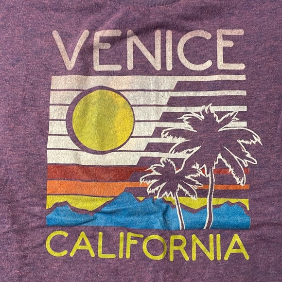 🌊Bundle of 2 soft Beach T-shirts O’Neill Venice Beach retro design youth small - Picture 2 of 9